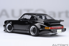 78158 1/18 PORSCHE 911 (930) TURBO WANGAN MIDNIGHT "BLACKBIRD" (COMIC #1 VERSION)