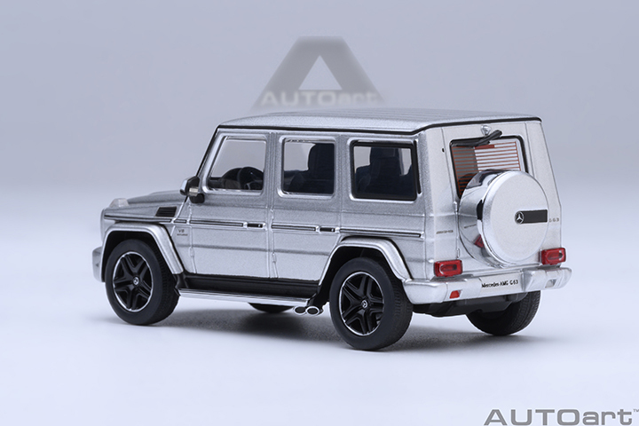20114 1/64 MERCEDES-AMG G63 2017 (SILVER)