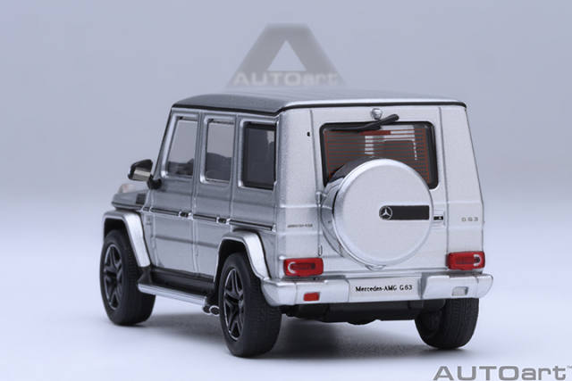 20114 1/64 MERCEDES-AMG G63 2017 (SILVER)
