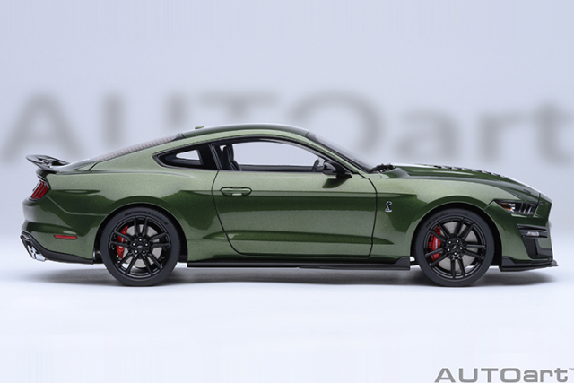 73097 1/18 FORD MUSTANG SHELBY GT500 (ERUPTION GREEN)