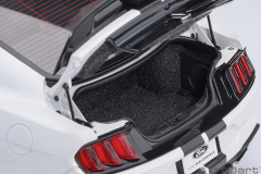 73095 1/18 FORD MUSTANG SHELBY GT500 (OXFORD WHITE)