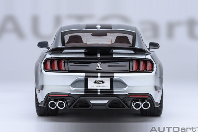 73096 1/18 FORD MUSTANG SHELBY GT500 (ICONIC SILVER)