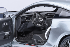 73096 1/18 FORD MUSTANG SHELBY GT500 (ICONIC SILVER)