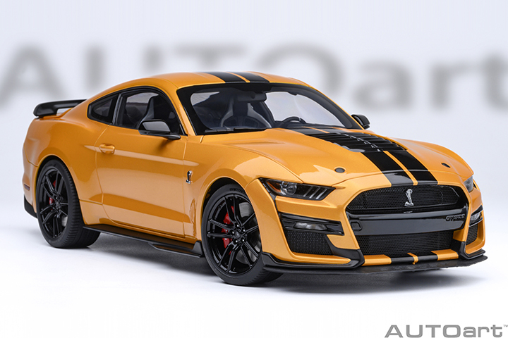 73099 1/18 FORD MUSTANG SHELBY GT500 (CYBER ORANGE)