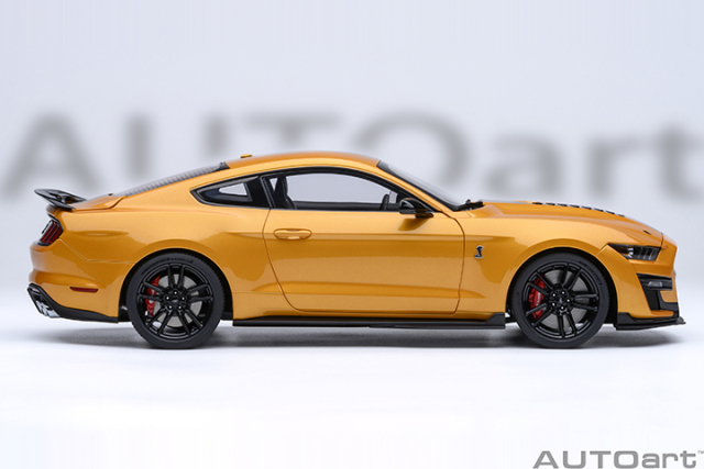 73099 1/18 FORD MUSTANG SHELBY GT500 (CYBER ORANGE)