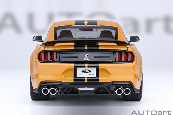 73099 1/18 FORD MUSTANG SHELBY GT500 (CYBER ORANGE)