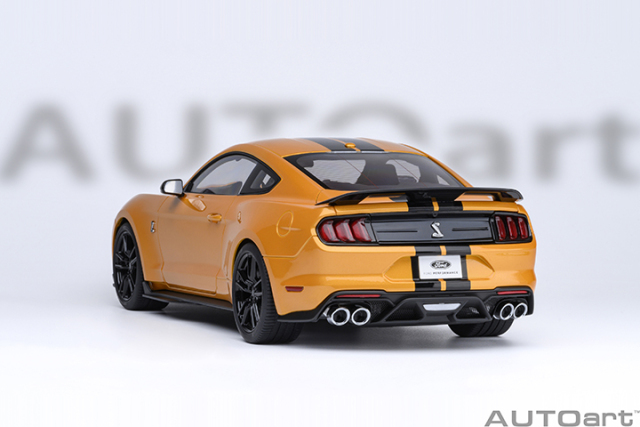 73099 1/18 FORD MUSTANG SHELBY GT500 (CYBER ORANGE)