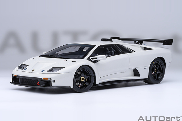 79136 1/18 LAMBORGHINI DIABLO GT-R (IMPACT WHITE)