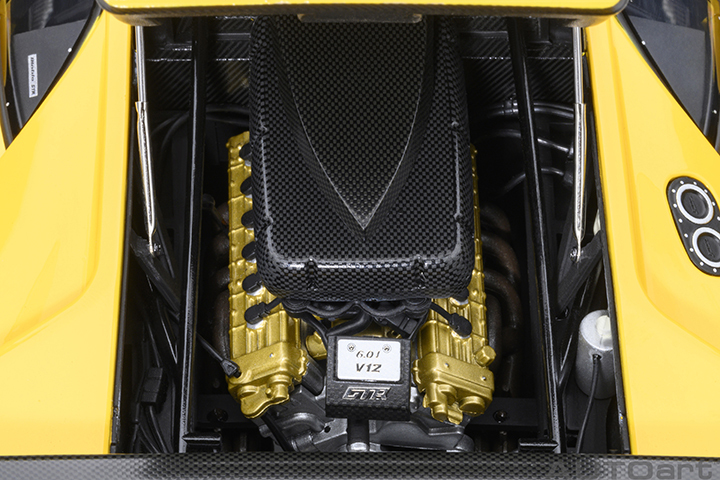 79138 1/18 LAMBORGHINI DIABLO GT-R (SUPERFLY YELLOW)
