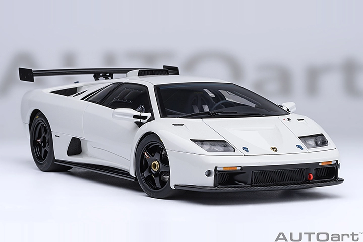 79136 1/18 LAMBORGHINI DIABLO GT-R (IMPACT WHITE)