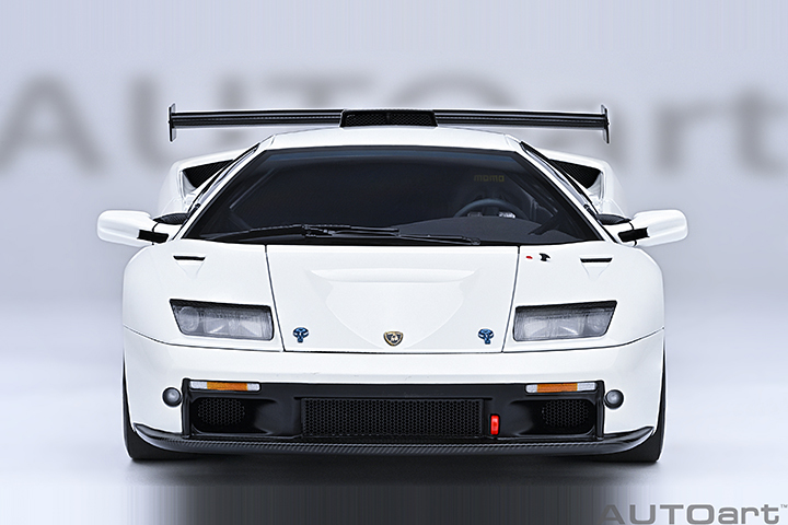 79136 1/18 LAMBORGHINI DIABLO GT-R (IMPACT WHITE)