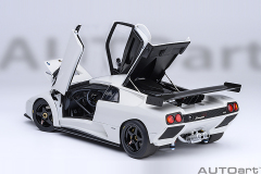 79136 1/18 LAMBORGHINI DIABLO GT-R (IMPACT WHITE)