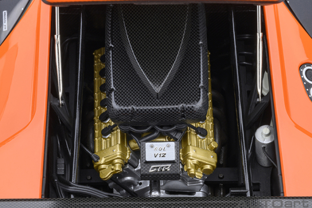 79139 1/18 LAMBORGHINI DIABLO GT-R (ARANCIO ISHTAR)