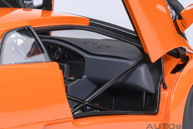 79139 1/18 LAMBORGHINI DIABLO GT-R (ARANCIO ISHTAR)