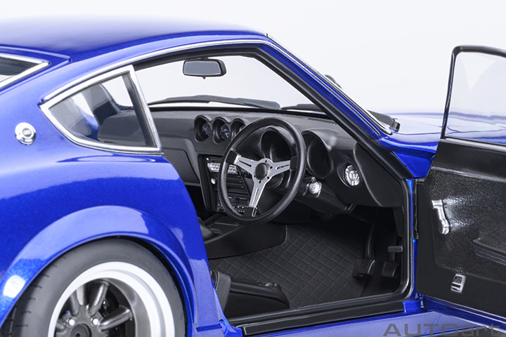 77453 1/18 NISSAN FAIRLAY Z WANGAN MIDNIGHT &quot;AKUMA no Z&quot; (COMIC #1 VERSION)