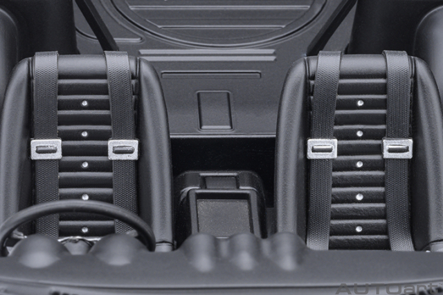 77453 1/18 NISSAN FAIRLAY Z WANGAN MIDNIGHT "AKUMA no Z" (COMIC #1 VERSION)