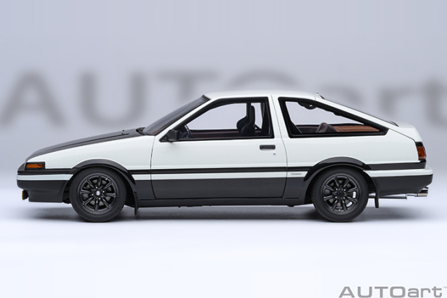 78787 1/18 TOYOTA SPRINTER TRUENO (AE86) INITIAL D PROJECT D FINAL VERSION (30th ANNIVERSARY)