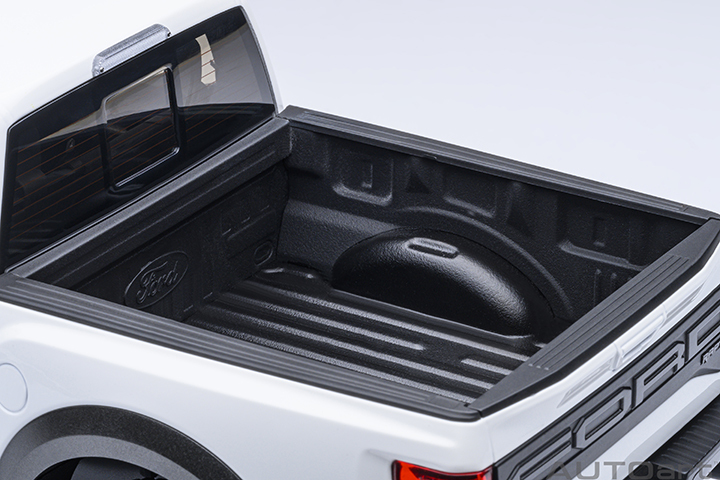 72946 1/18 FORD F-150 RAPTOR SUPERCREW 2019 (OXFORD WHITE)