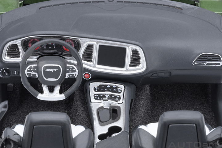 71761 1/18 DODGE CHALLENGER SRT JAILBREAK 2022 (F8 GREEN)