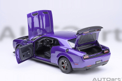 71768 1/18 DODGE CHALLENGER SRT SUPER STOCK 2023 (PLUM CRAZY/PURPLE)