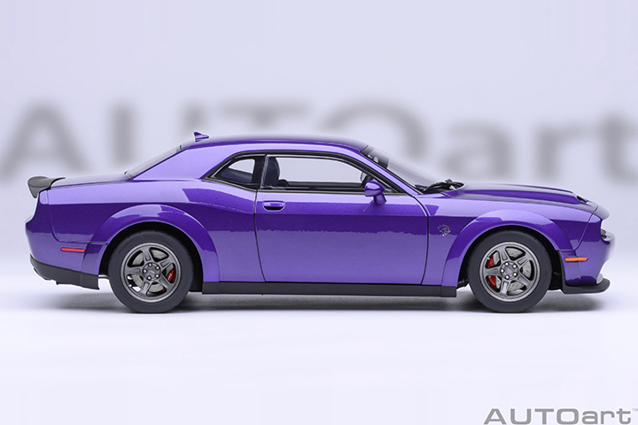 71768 1/18 DODGE CHALLENGER SRT SUPER STOCK 2023 (PLUM CRAZY/PURPLE)