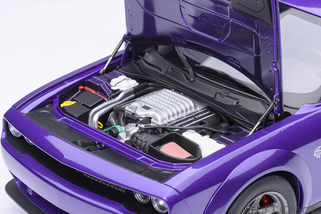 71768 1/18 DODGE CHALLENGER SRT SUPER STOCK 2023 (PLUM CRAZY/PURPLE)