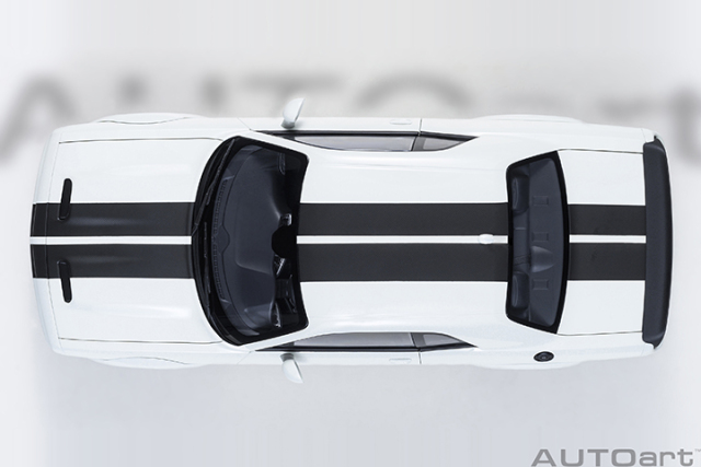71766 1/18 DODGE CHALLENGER SRT SUPER STOCK 2023 (KNUCKLE WHITE)
