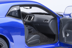 71763 1/18 DODGE CHALLENGER SRT JAILBREAK 2022 (INDIGO BLUE)