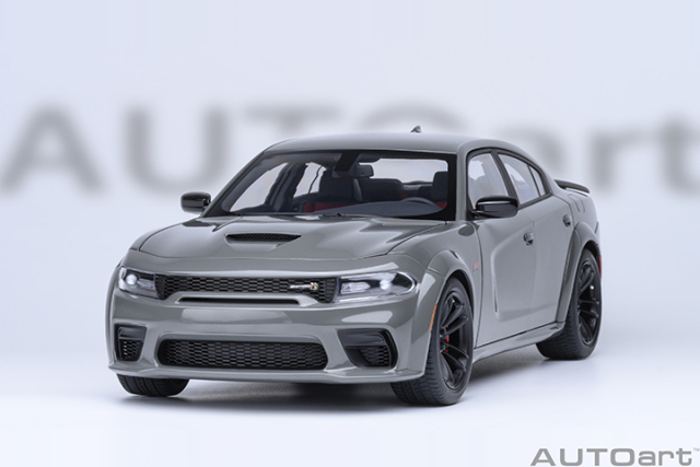 71756 1/18 DODGE CHARGER SCAT PACK WIDEBODY (DESTROYER GREY)