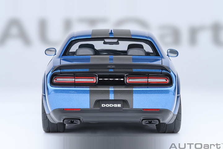71767 1/18 DODGE CHALLENGER SRT SUPER STOCK 2023 (FROSBITE/BLUE)