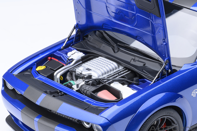 71763 1/18 DODGE CHALLENGER SRT JAILBREAK 2022 (INDIGO BLUE)