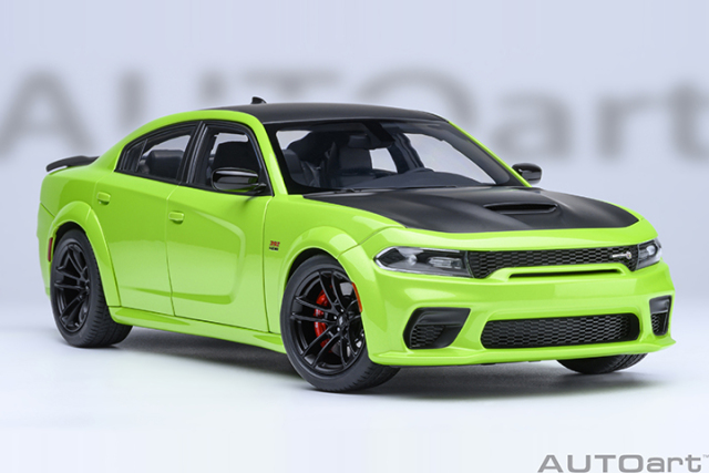 71758 1/18 DODGE CHARGER SCAT PACK WIDEBODY (SUBLIME)