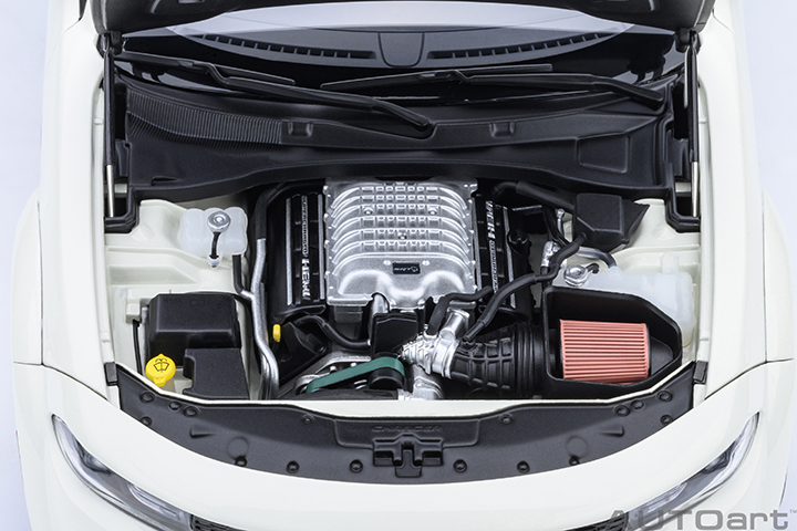 71751 1/18 DODGE CHARGER SRT HELLCAT REDEYE JAILBREAK (KNUCKLE WHITE)