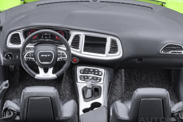 71769 1/18 DODGE CHALLENGER SRT SUPER STOCK 2023 (SUBLIME/GREEN)