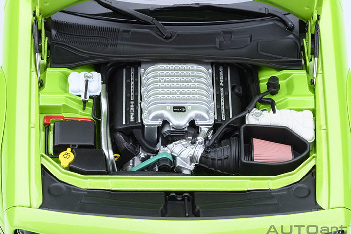 71769 1/18 DODGE CHALLENGER SRT SUPER STOCK 2023 (SUBLIME/GREEN)