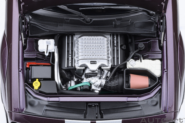 71762 1/18 DODGE CHALLENGER SRT JAILBREAK 2022 (HELLRAISIN/PURPLE)