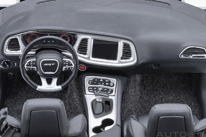 71766 1/18 DODGE CHALLENGER SRT SUPER STOCK 2023 (KNUCKLE WHITE)