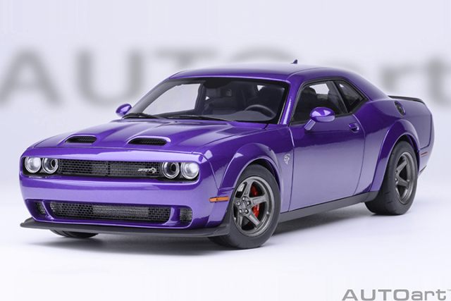 71768 1/18 DODGE CHALLENGER SRT SUPER STOCK 2023 (PLUM CRAZY/PURPLE)