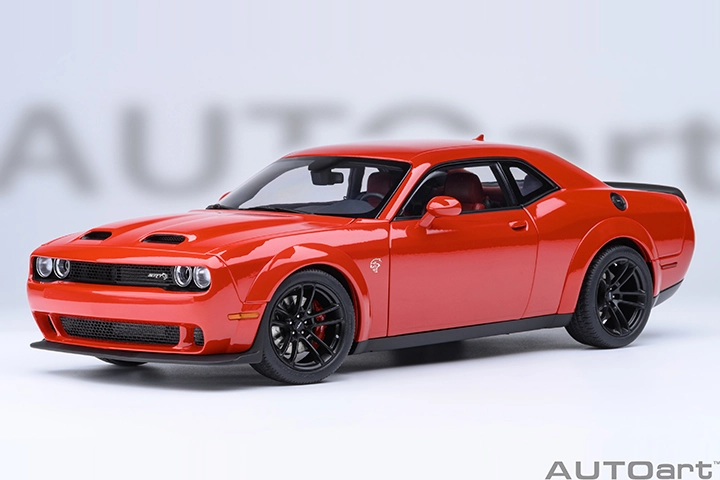 71764 1/18 DODGE CHALLENGER SRT JAILBREAK 2022 (TORRED)