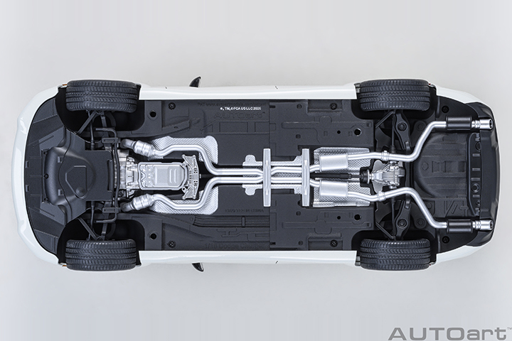 71751 1/18 DODGE CHARGER SRT HELLCAT REDEYE JAILBREAK (KNUCKLE WHITE)