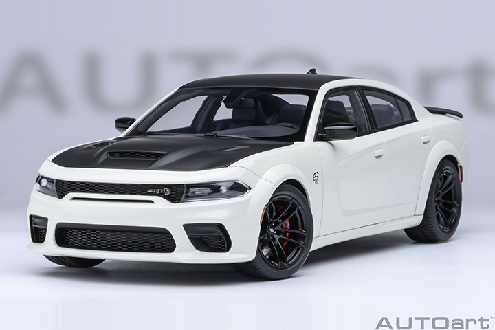 71751 1/18 DODGE CHARGER SRT HELLCAT REDEYE JAILBREAK (KNUCKLE WHITE)