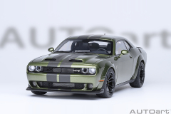 71761 1/18 DODGE CHALLENGER SRT JAILBREAK 2022 (F8 GREEN)