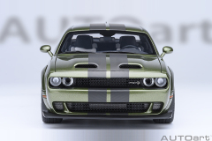 71761 1/18 DODGE CHALLENGER SRT JAILBREAK 2022 (F8 GREEN)