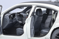 71751 1/18 DODGE CHARGER SRT HELLCAT REDEYE JAILBREAK (KNUCKLE WHITE)