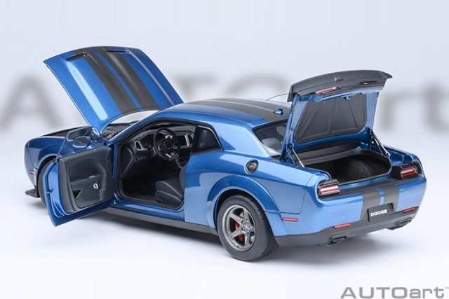 71767 1/18 DODGE CHALLENGER SRT SUPER STOCK 2023 (FROSBITE/BLUE)