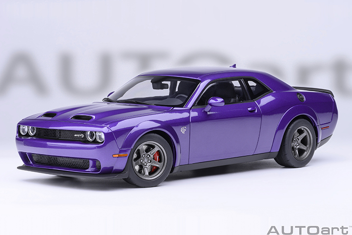 71768 1/18 DODGE CHALLENGER SRT SUPER STOCK 2023 (PLUM CRAZY/PURPLE)