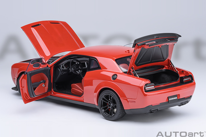 71764 1/18 DODGE CHALLENGER SRT JAILBREAK 2022 (TORRED)