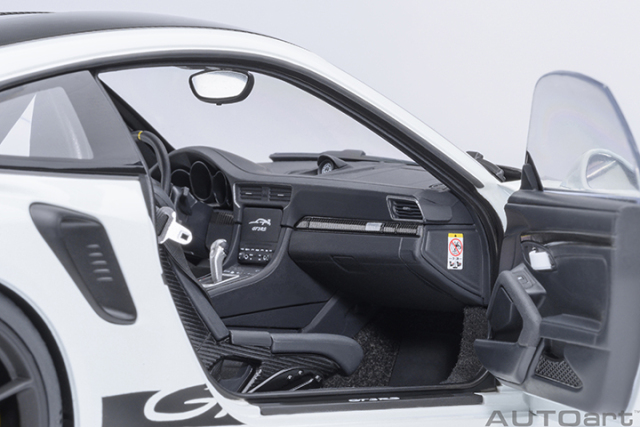 78176 1/18 PORSCHE 911 (991.2) GT3 RS WEISSACH PACKAGE ( WHITE )