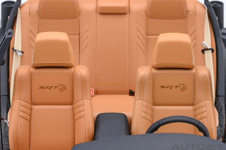 71752 1/18 DODGE CHARGER SRT HELLCAT REDEYE JAILBREAK (F8 GREEN)