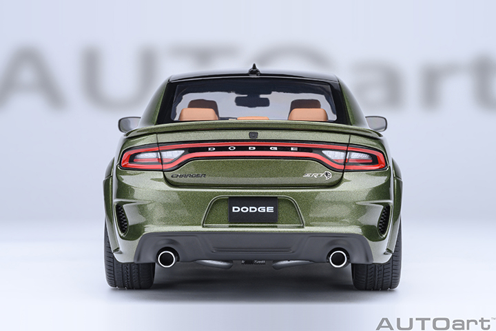71752 1/18 DODGE CHARGER SRT HELLCAT REDEYE JAILBREAK (F8 GREEN)